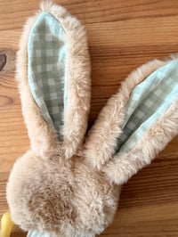 Image 1 of ATTACHE SUCETTE LAPIN VICHY