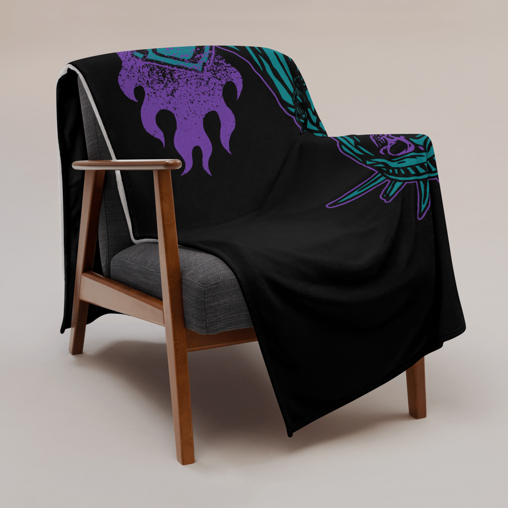 DEAD LIBERTY THROW BLANKET