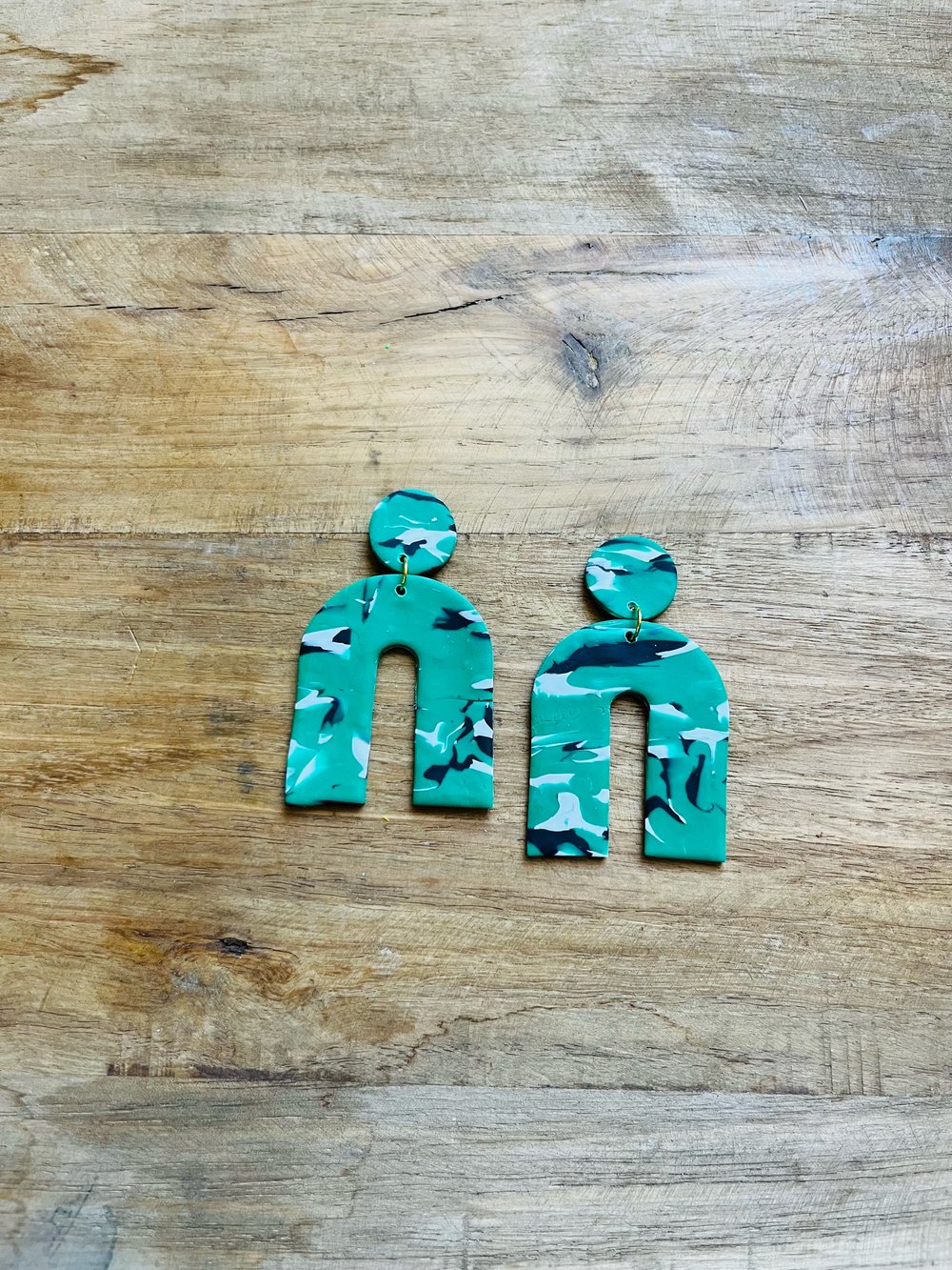 Image of Arches in Green Mix