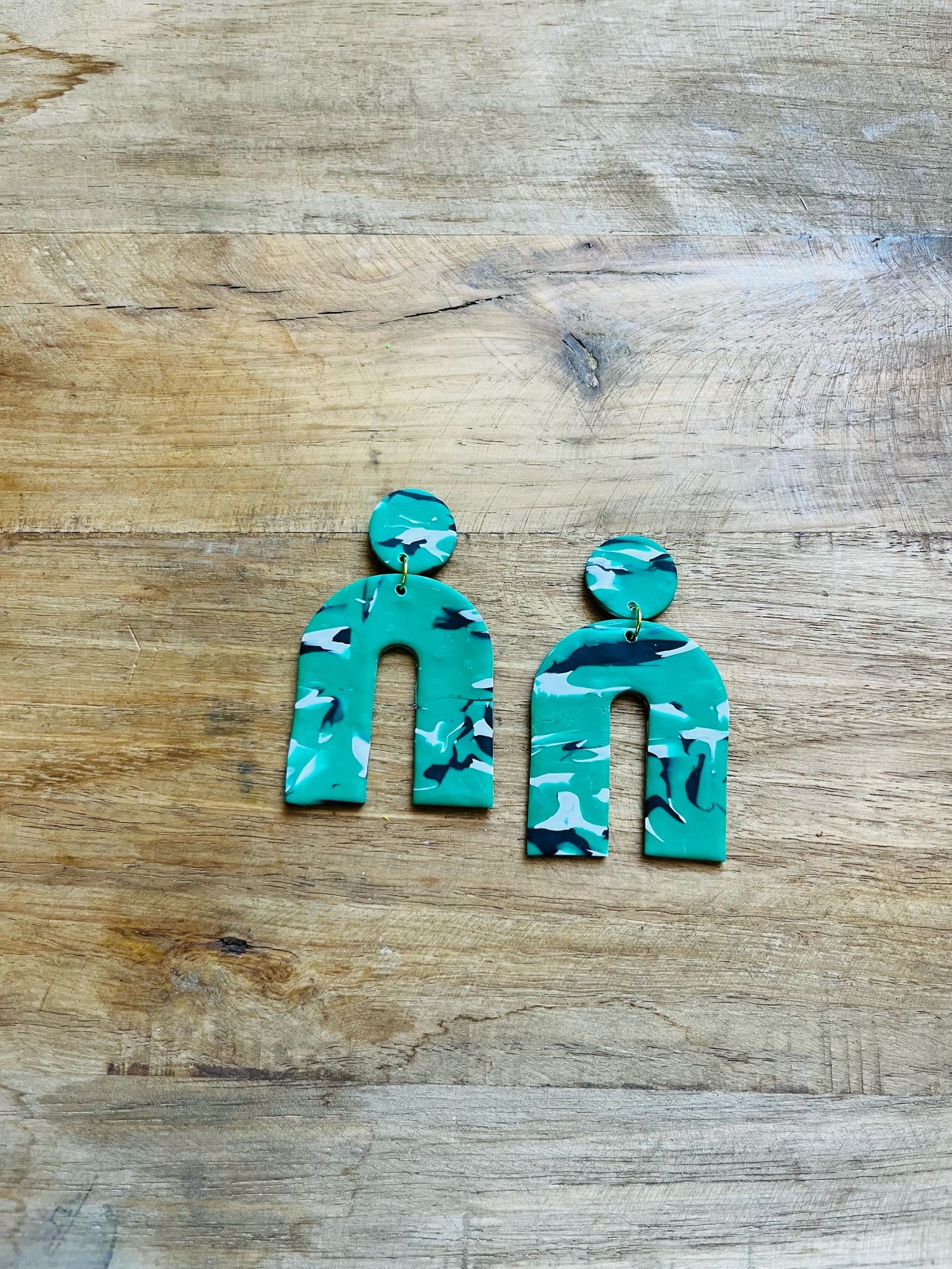 Image of Arches in Green Mix