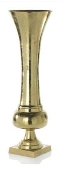 Image 3 of Gold Trumpet centerpieces for flower 9