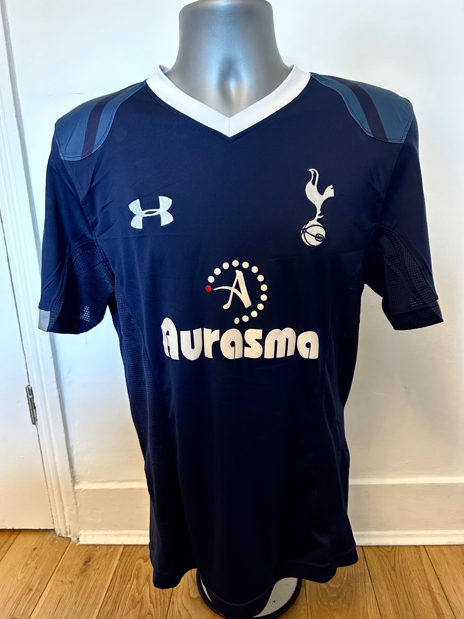 Image of Tottenham Hotspur “BALE 11” 2012/13 Away Shirt + PL patches (M)