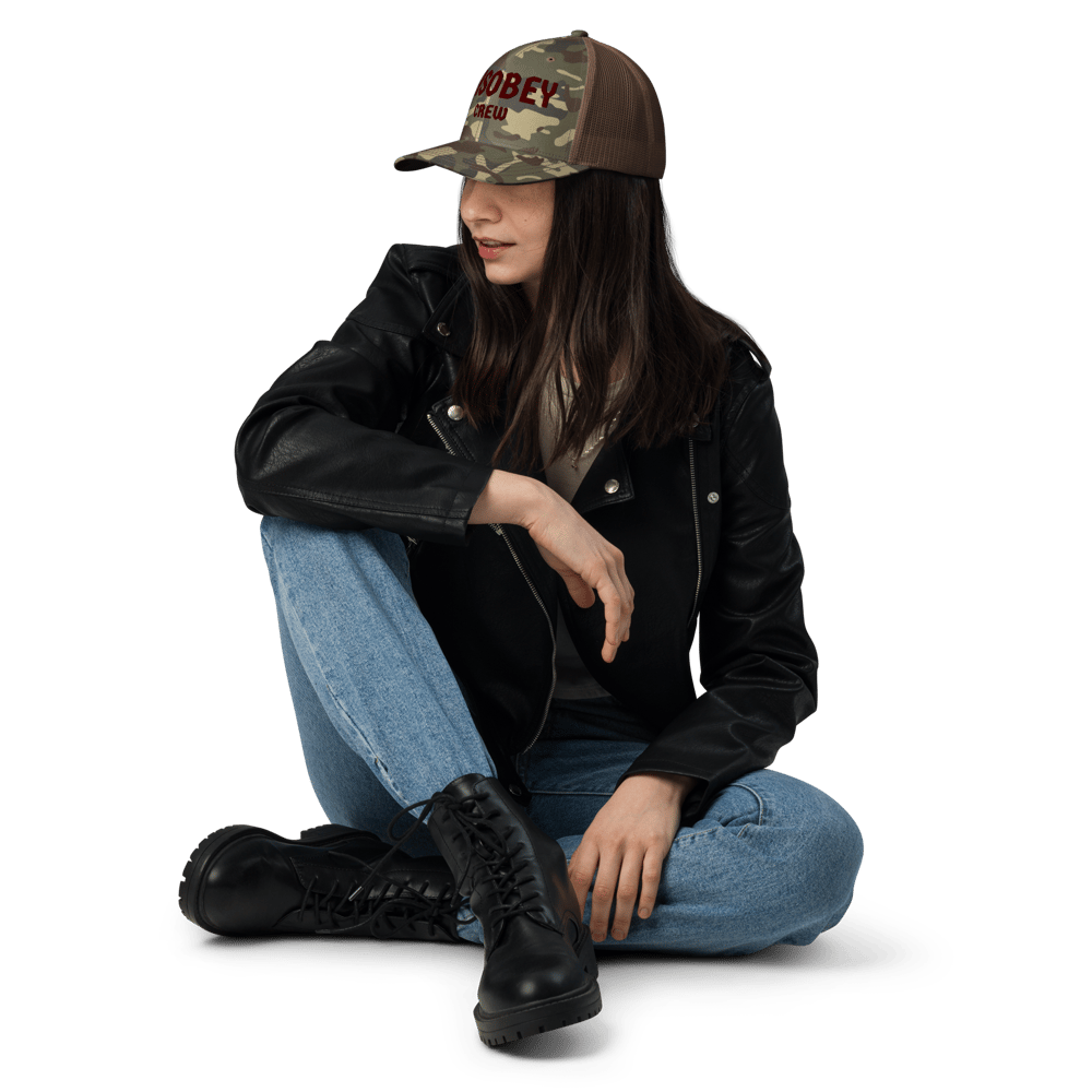 EMBROIDERED CAMOUFLAGE TRUCKER HAT