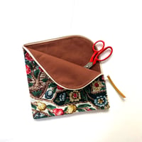 Image 5 of Tudor Rose Barkcloth Project Bag