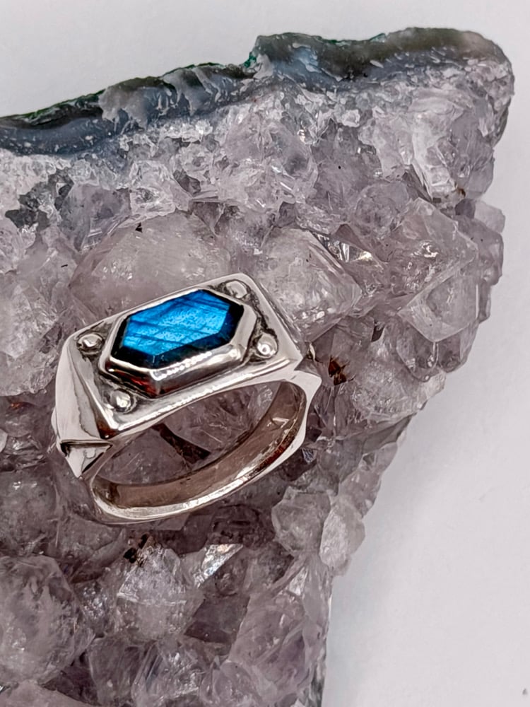 FLARE RING // Size 6.25