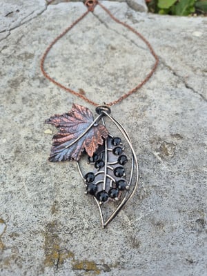 Currant pendant-2