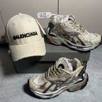 Image 1 of ORDINARY DAY SET