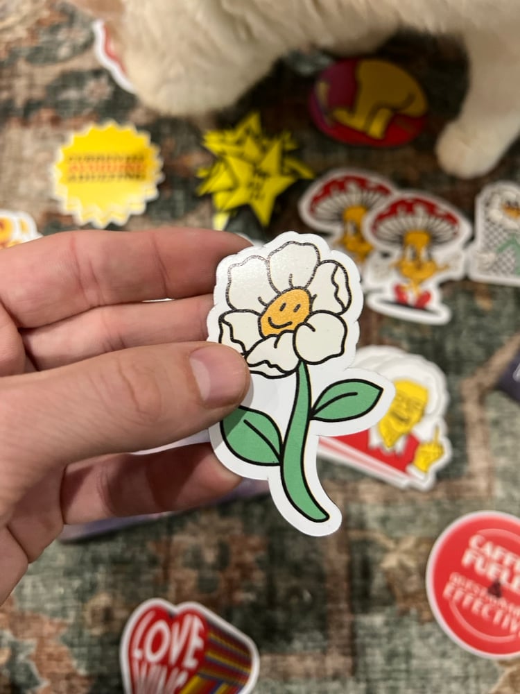 Image of Happy Flower Retro 3 Inch