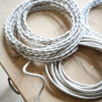 Image 6 of Suspension En Opaline Dentelee 