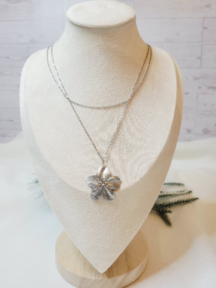Image of Flor Necklace 