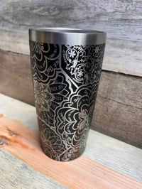 Image 5 of 20oz Mandala design tumbler