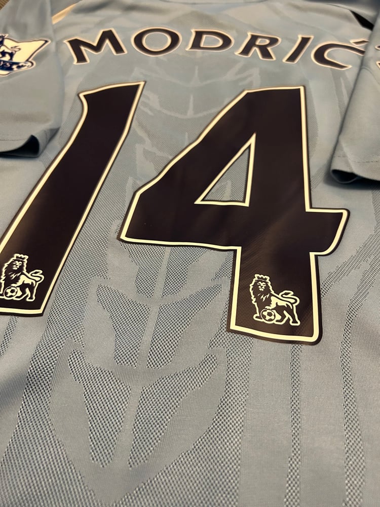 Image of Tottenham Hotspur “MODRIĆ 14” 2010/11 Away Shirt + PL patches (L)