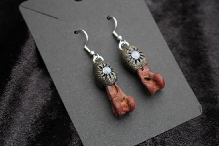 Dead good beetroot stained rabbit bone and moonstone earrings Image 5