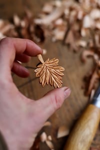Image 7 of Maple Leaf - Pendant Necklace 