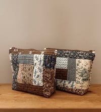 Image 4 of Zipper pouch 1