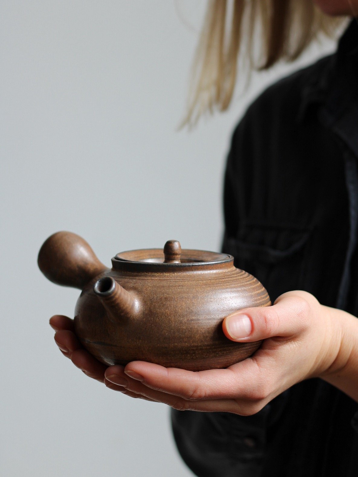 Image of teapot in tamba