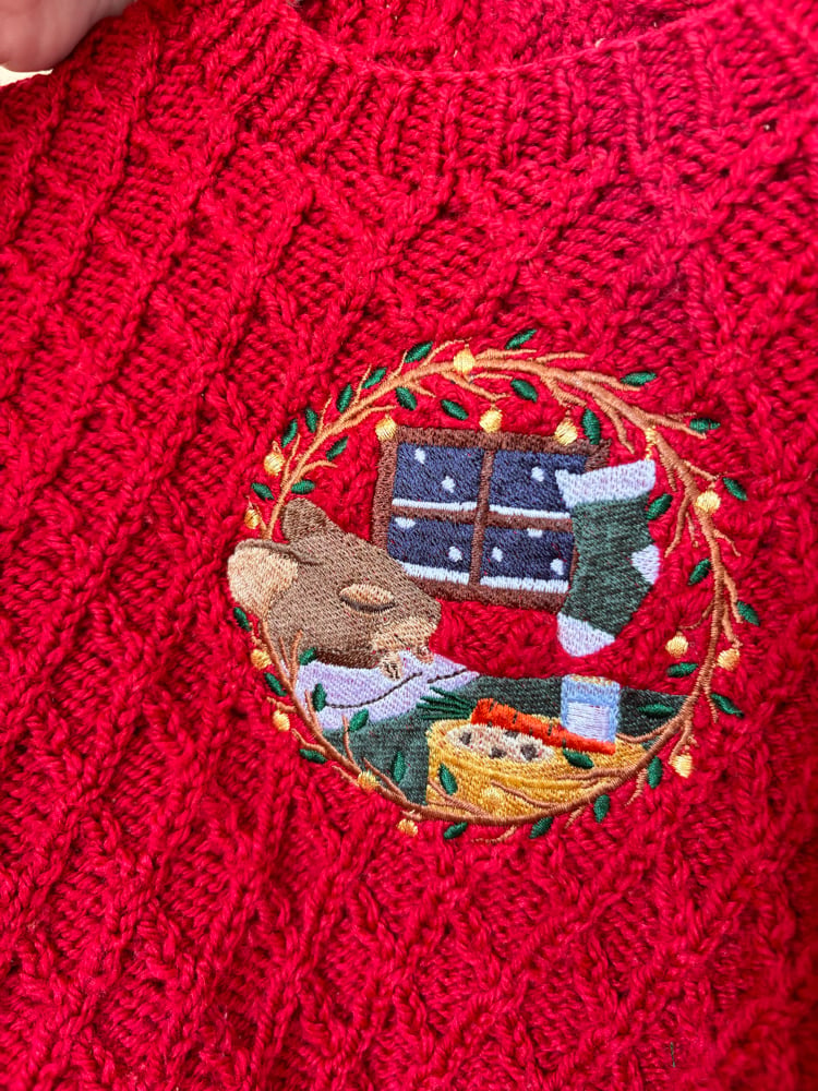 Image of PRE LOVED HAND KNIT red