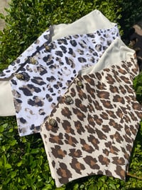 Image 7 of Chaleco feito a man. Leopardo branco. Talla M