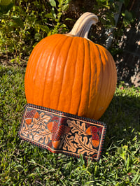 Image 3 of Autumn Acorn