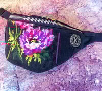Image 3 of HIP BAG "vintage floral tapestry"