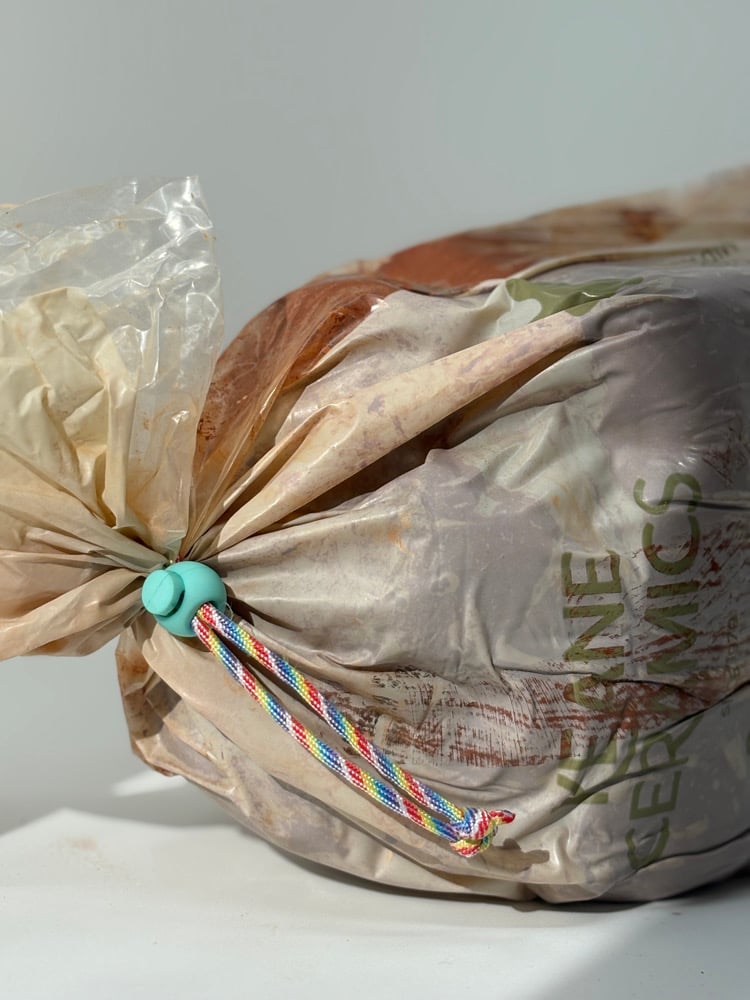 Image of Clay Bag Tie