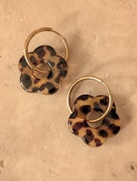 Image 2 of Créoles fleurs léopard 