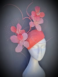 Image 2 of 'Catherine' in Coral pinks