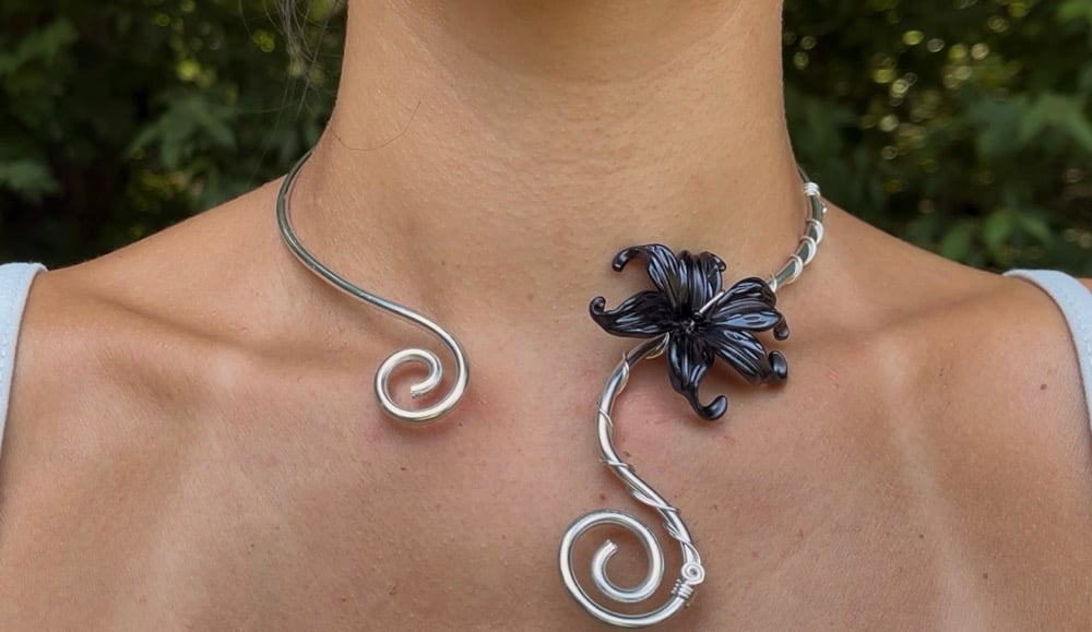 Image of Black Flower Necklace 