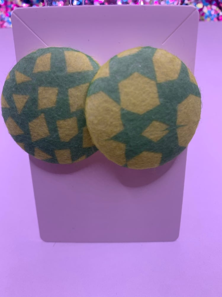 Image of Animal Print Button Earrings 