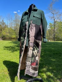 Image 8 of Large Winter Morning Blanket Button Down