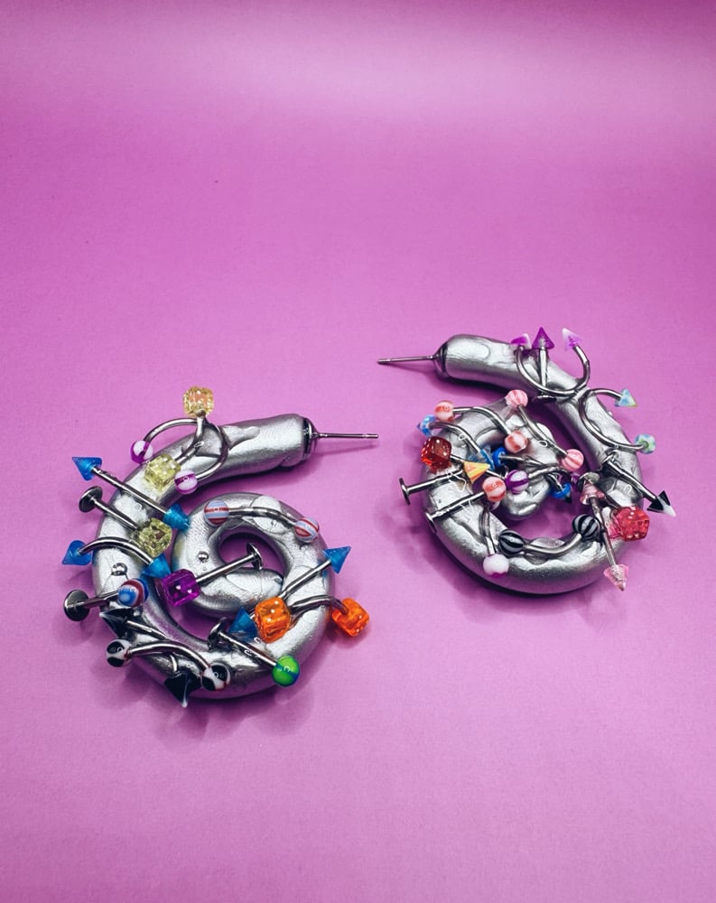 Image of Pierced spiral mini