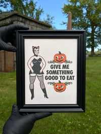 “Good To Eat” Peeker