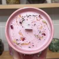 Image 3 of caramel apple scented candle