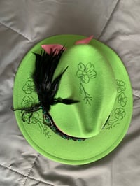 Image 3 of "Amada y Escogida" Flowers Hand-Burned Panama Hat