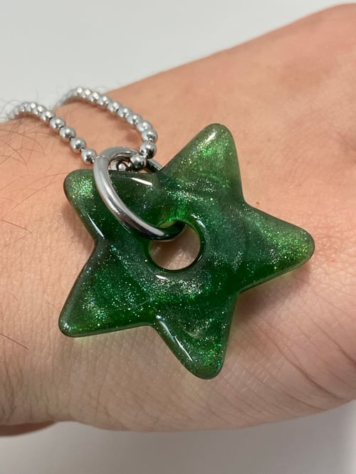 Image of green stardust