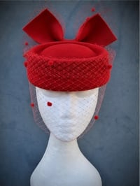 Image 2 of 'Winnie' in Red
