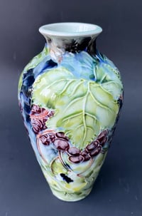 Image 3 of “Vine” vase