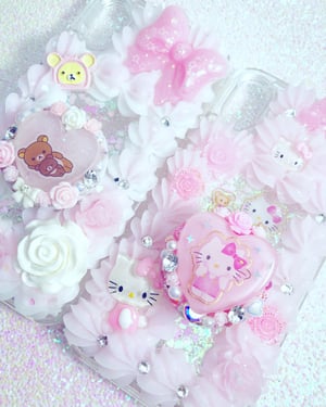 Image of Rhinestone or Whipped Resin Border Case 
