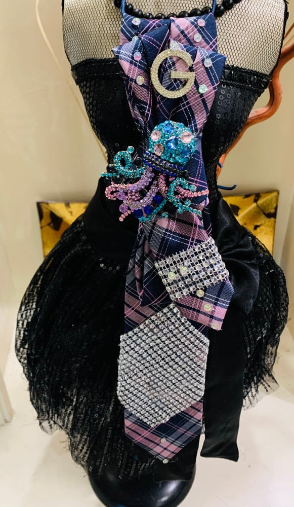 Image of Classy “G” Tie Necklace 