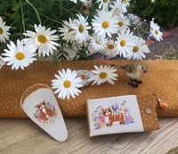 Image 3 of Basil’s Garden Travelling Work Station