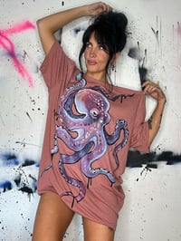 Image 3 of “CREATURE” CUSYOM PAINTED TSHIRT 2XL