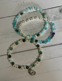 Image 8 of Cinderella-Inspired Tumbler Accessory Set – Bow, Straw Bauble & Bracelet Stack