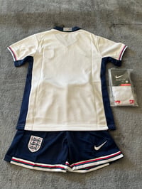 Image 2 of England kit white 
