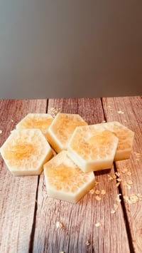 Oatmeal Milk And Honey Soap 
