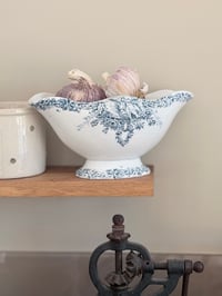 Image 1 of Ancienne saucière en terre de fer - St Amand