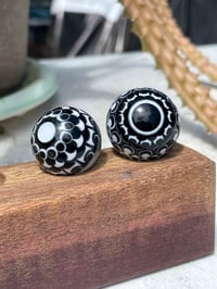 Image 2 of Spy v(2) Spy 