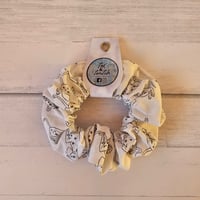 Image 7 of Bowless Scrunchies