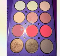Image 4 of Selena Eyeshadow palette