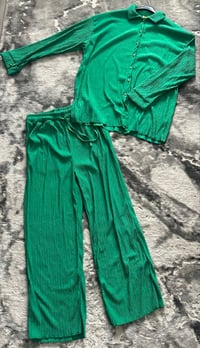 Image 4 of Crinkle co-ord set 