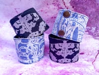 Image 1 of PRINTED WRISTWALLET